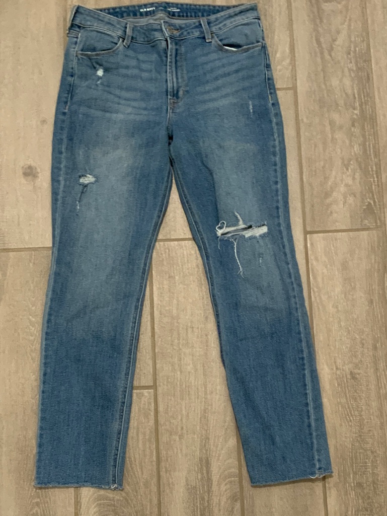 Old Navy Women's Medium Blue Skinny Jeans With Distressing